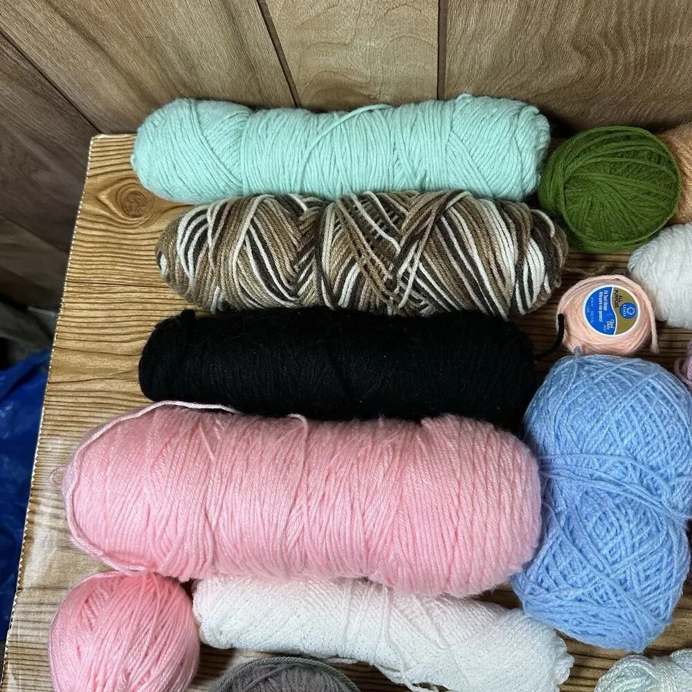 Huge Mixed‎ Lot Of Yarn 30 Skeins Various Brands Colors & Sizes Vintage & Modern